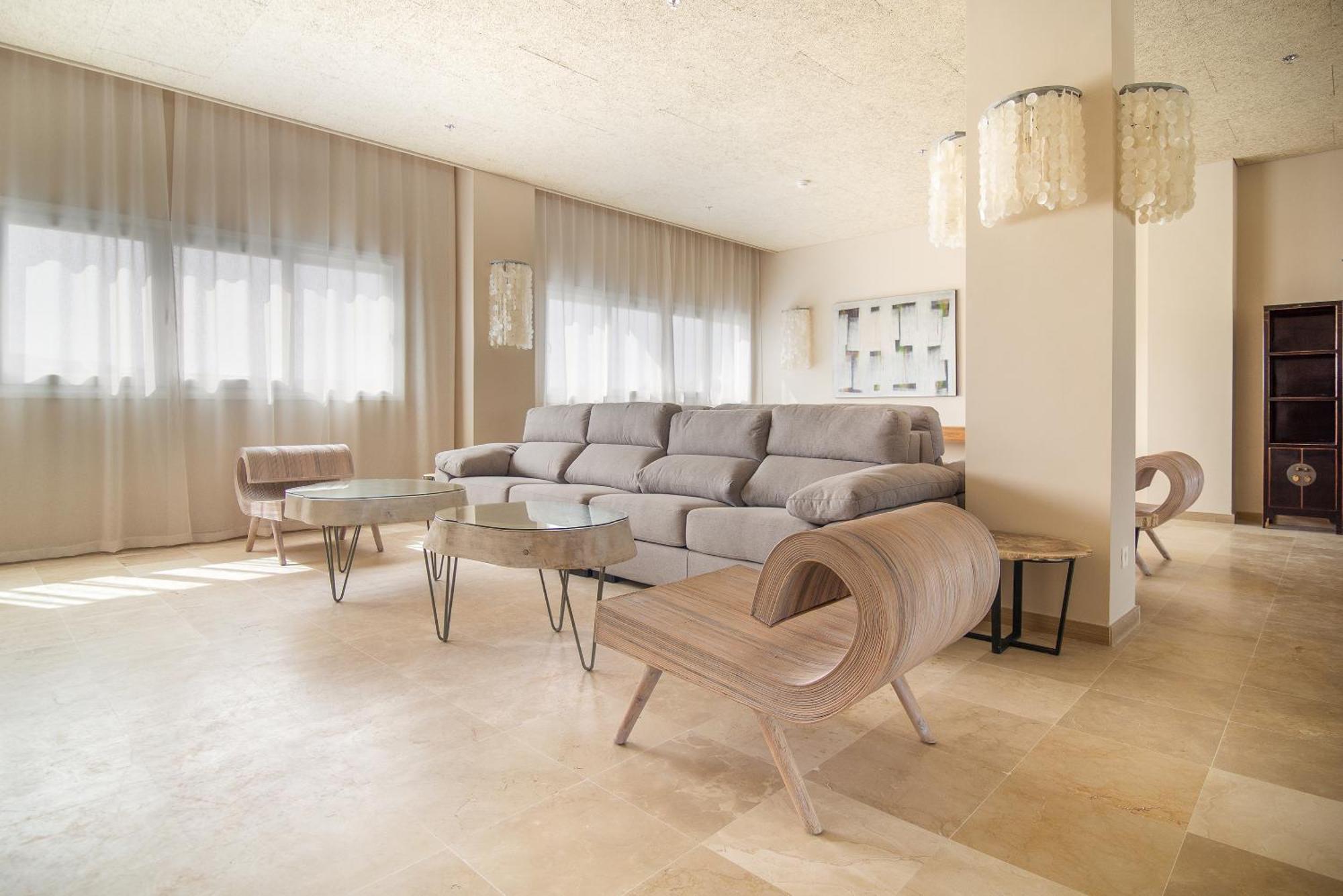 Zahara Beach & Spa By Qhotels - Adults Recommended サアラ・デ・ロス・アトゥネス エクステリア 写真 Interior of the hotel