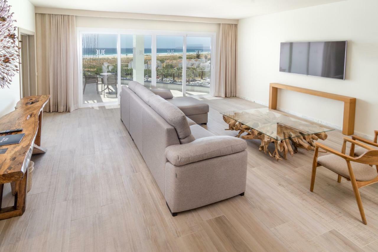 Zahara Beach & Spa By Qhotels - Adults Recommended サアラ・デ・ロス・アトゥネス エクステリア 写真 Living room